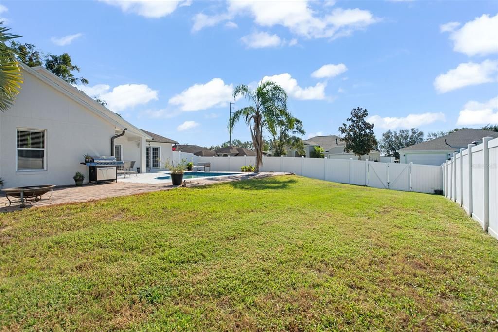 For Sale: $349,900 (3 beds, 2 baths, 1692 Square Feet)