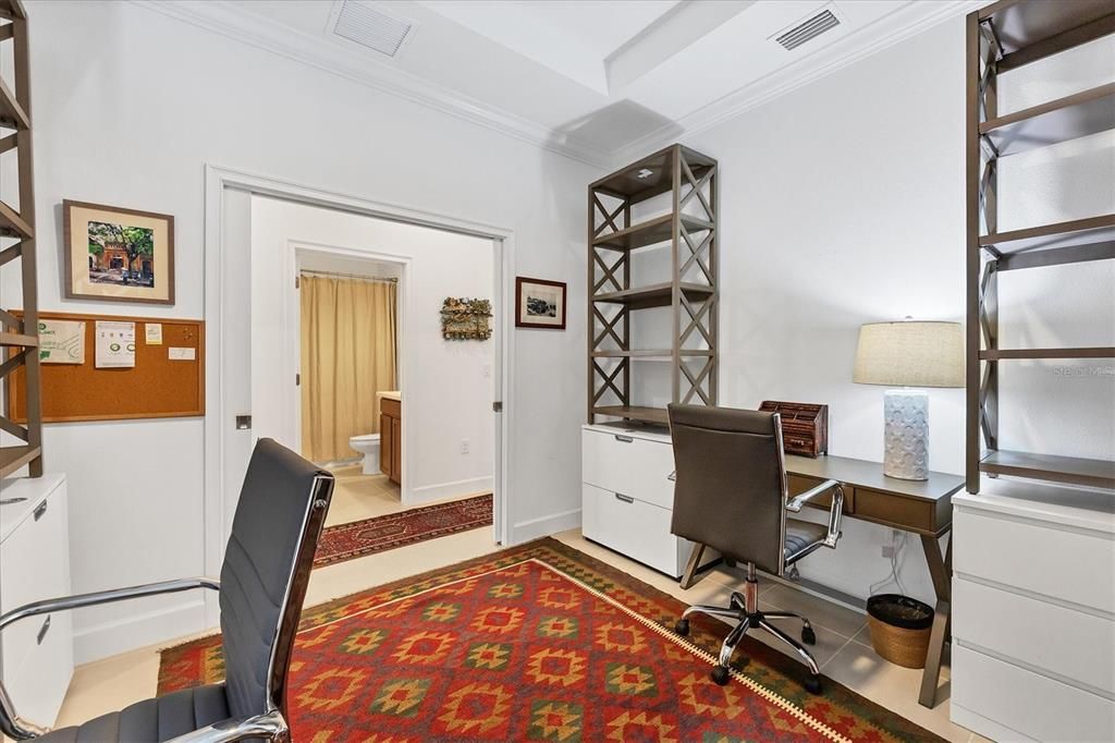 For Sale: $547,000 (2 beds, 2 baths, 1558 Square Feet)