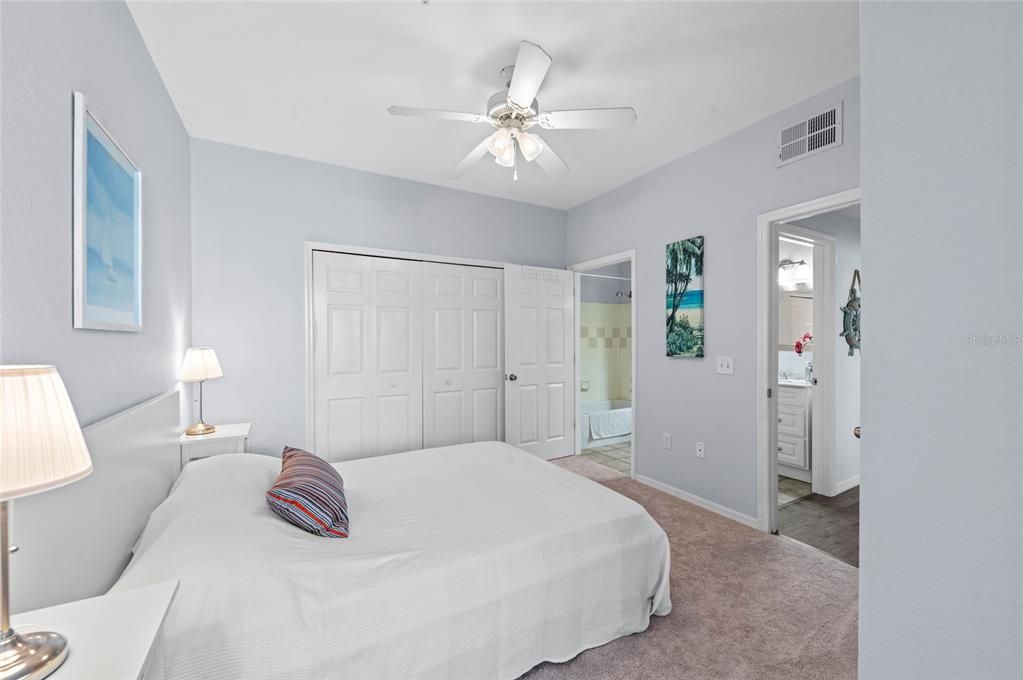 For Sale: $329,000 (3 beds, 2 baths, 1295 Square Feet)