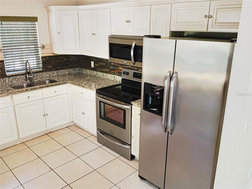 For Sale: $375,000 (4 beds, 2 baths, 1502 Square Feet)