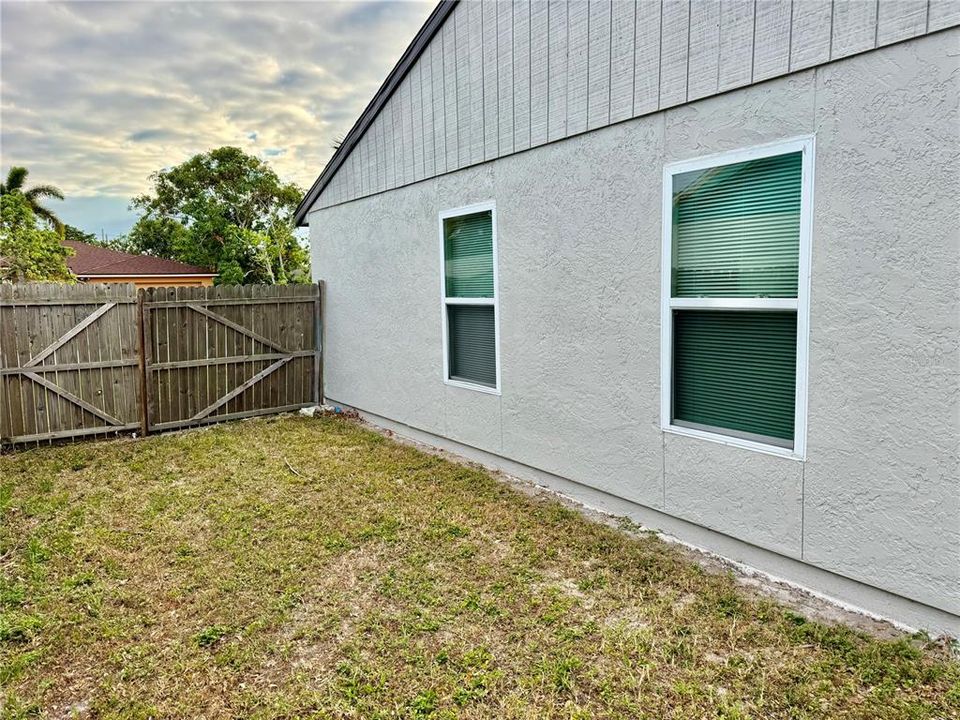 For Sale: $420,000 (3 beds, 2 baths, 1168 Square Feet)