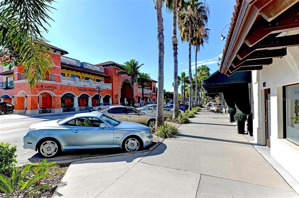 For Sale: $2,200,000 (4 beds, 3 baths, 2404 Square Feet)