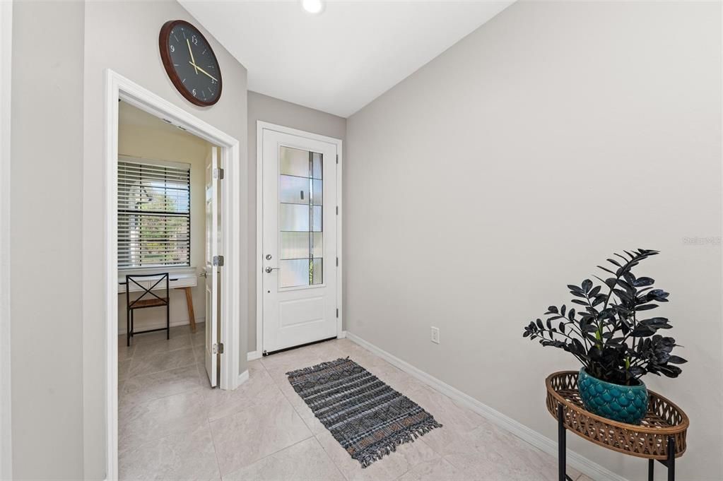 For Sale: $425,000 (2 beds, 2 baths, 1437 Square Feet)