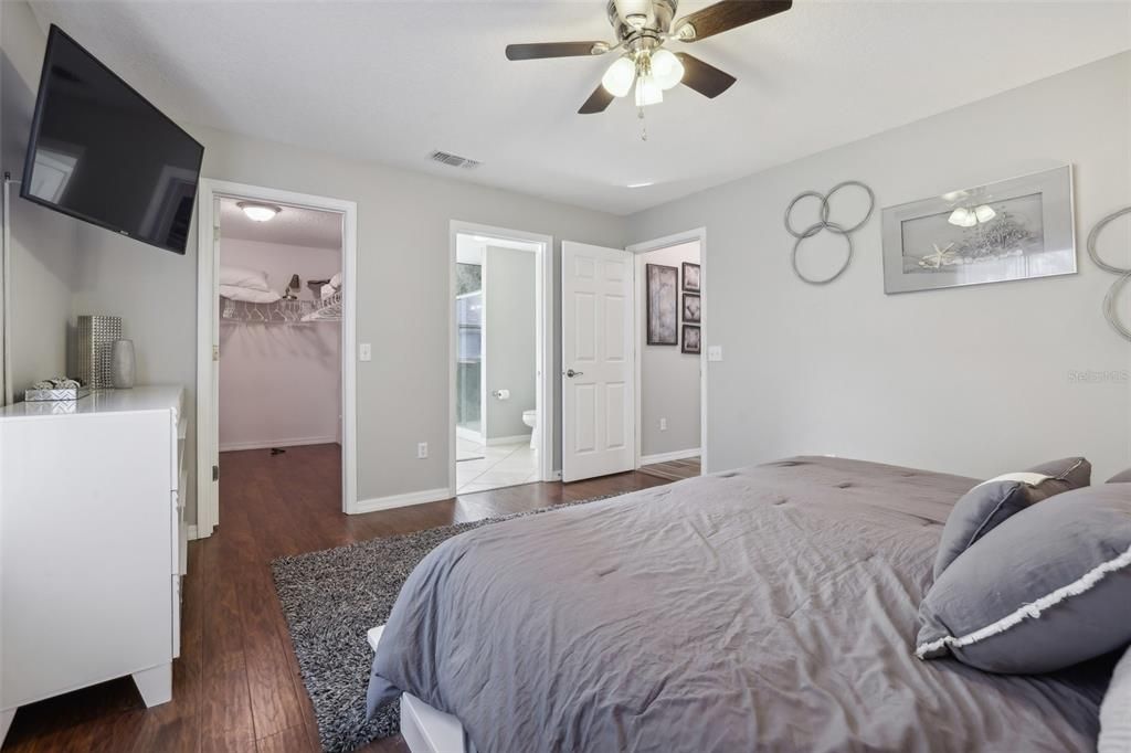 For Sale: $429,000 (3 beds, 2 baths, 1608 Square Feet)