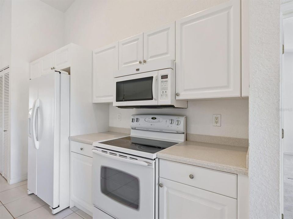 For Sale: $330,000 (3 beds, 2 baths, 1617 Square Feet)