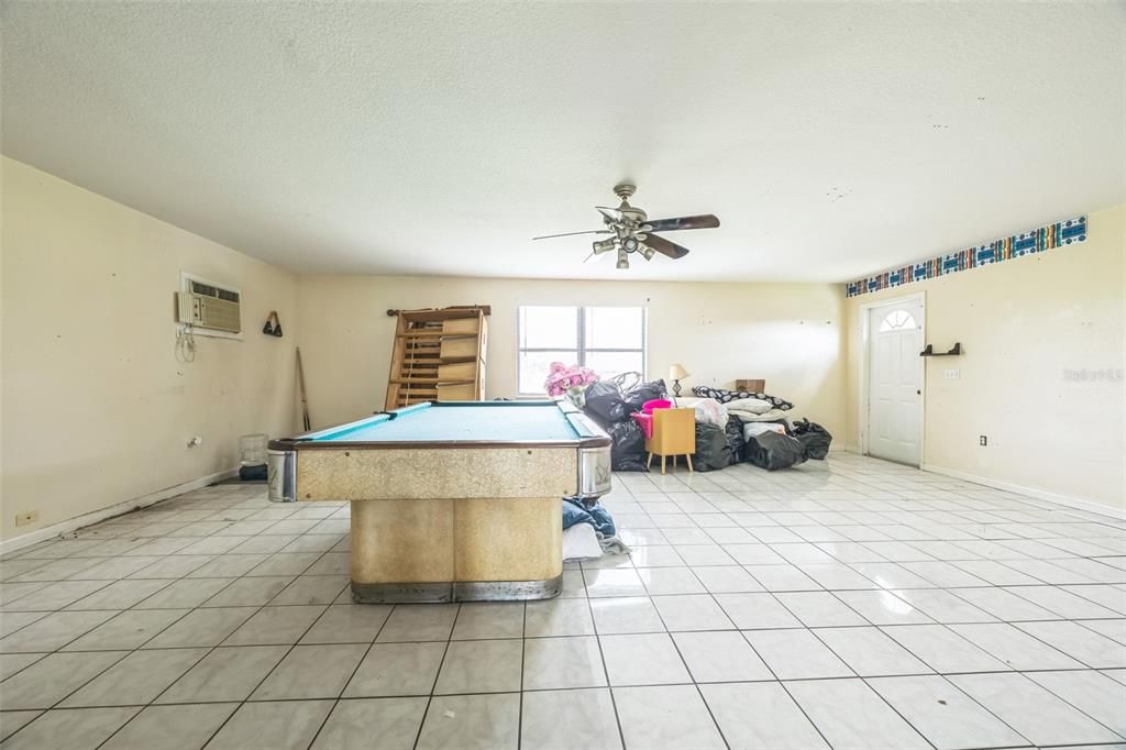 For Sale: $239,900 (2 beds, 2 baths, 1512 Square Feet)