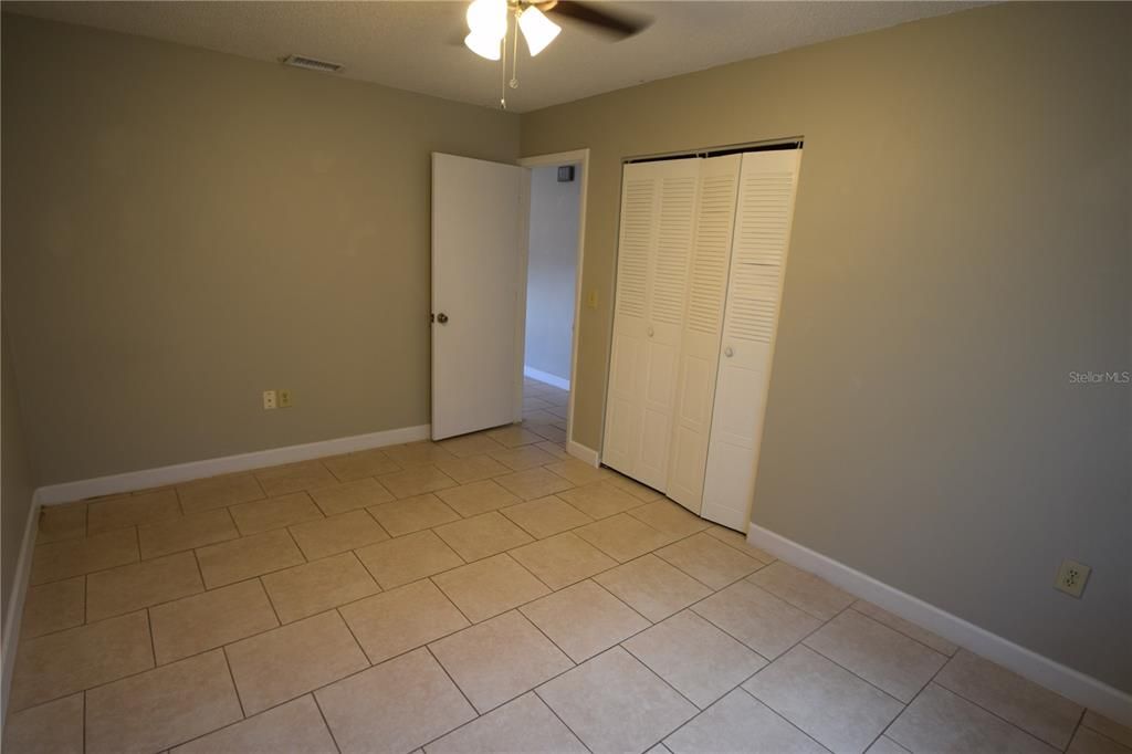 For Rent: $1,325 (2 beds, 1 baths, 1664 Square Feet)