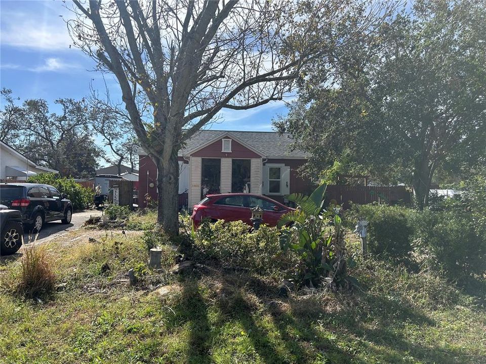 Large Circle Driveway