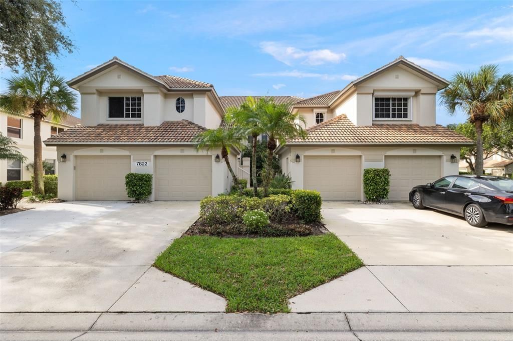 For Sale: $424,000 (3 beds, 2 baths, 1960 Square Feet)