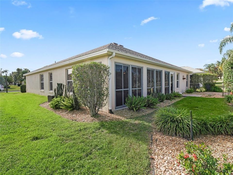 For Sale: $449,000 (3 beds, 2 baths, 1927 Square Feet)