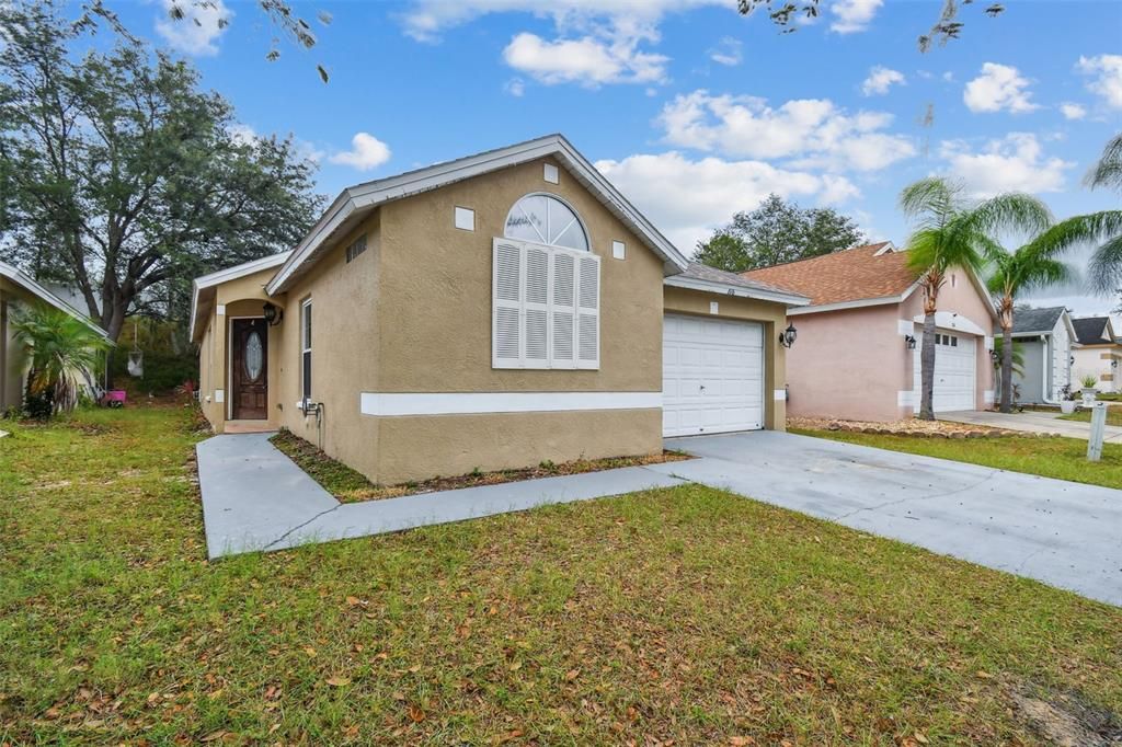 For Sale: $349,000 (4 beds, 2 baths, 1951 Square Feet)