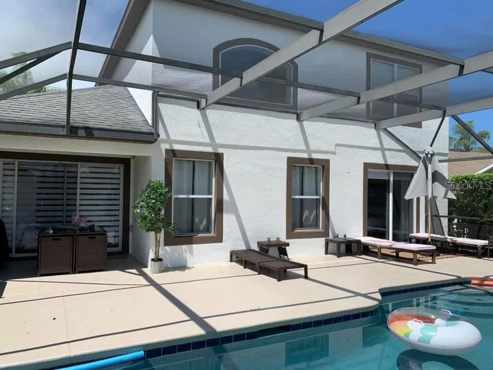 En Venta: $799,500 (4 camas, 2 baños, 2396 Pies cuadrados)