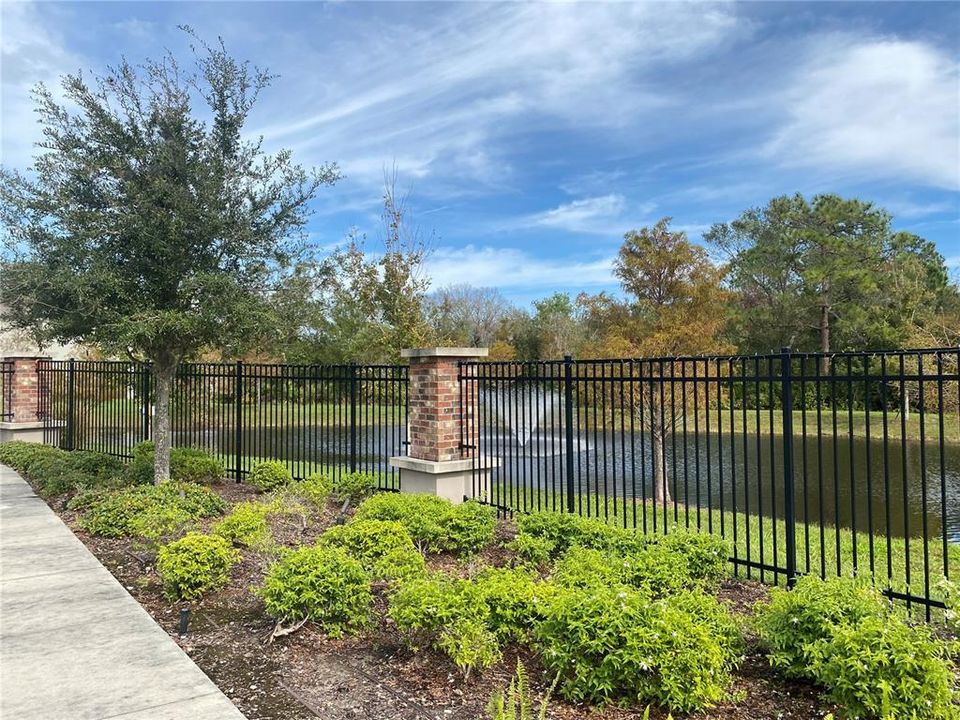 For Sale: $475,000 (3 beds, 2 baths, 1964 Square Feet)