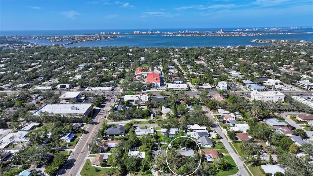 close to Siesta beach