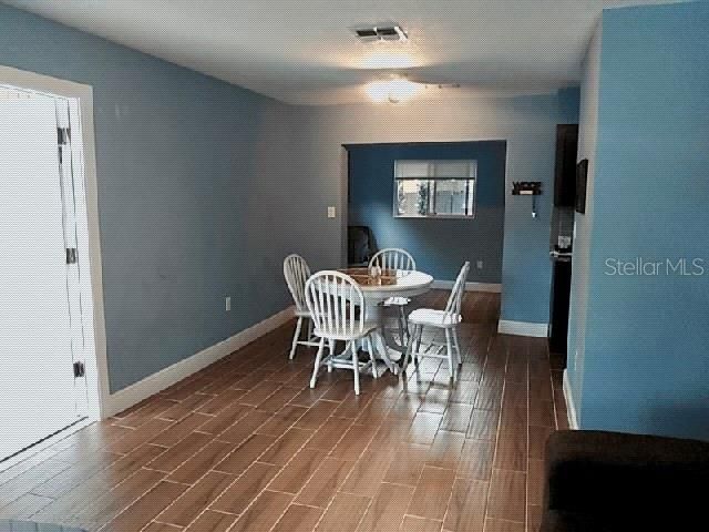 For Sale: $269,900 (3 beds, 1 baths, 1080 Square Feet)