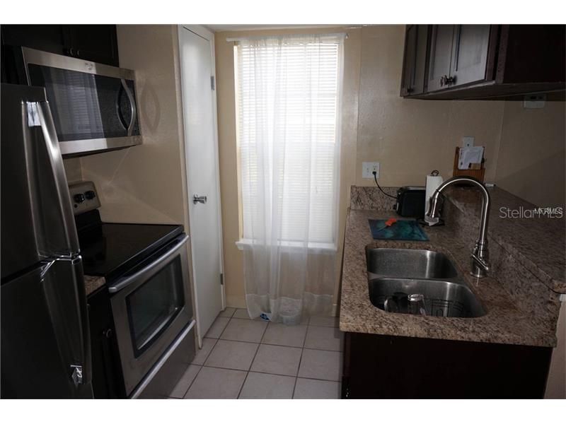 For Rent: $1,499 (1 beds, 1 baths, 535 Square Feet)