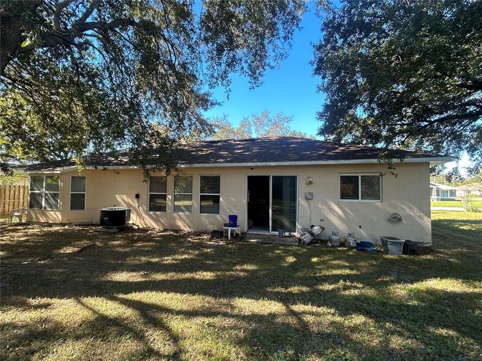 For Sale: $249,900 (3 beds, 2 baths, 1787 Square Feet)