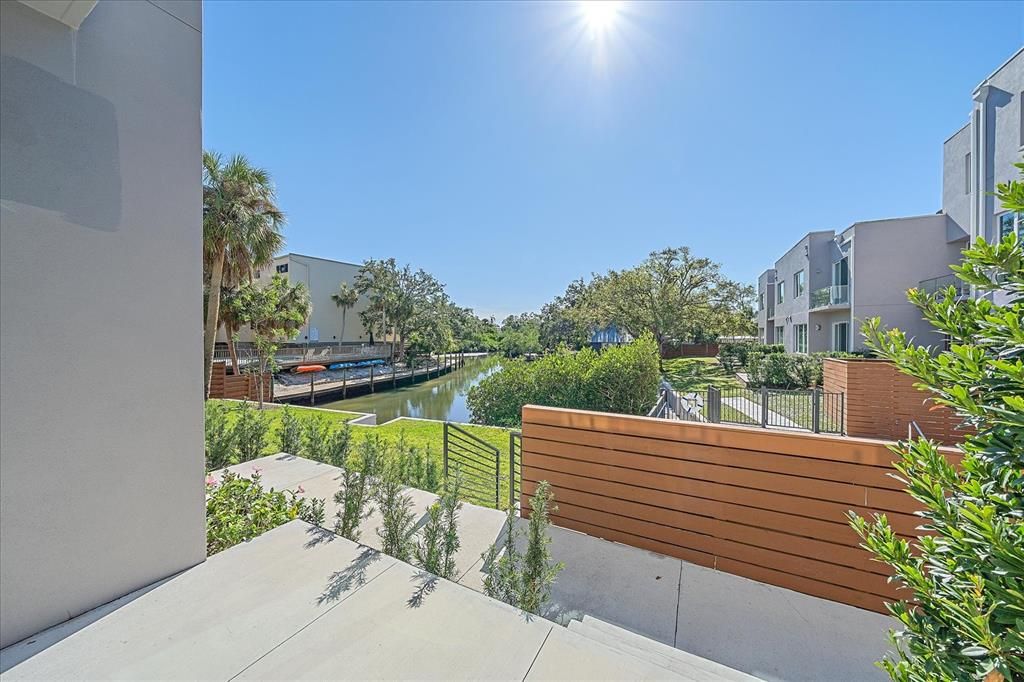 For Sale: $1,860,000 (3 beds, 4 baths, 2480 Square Feet)