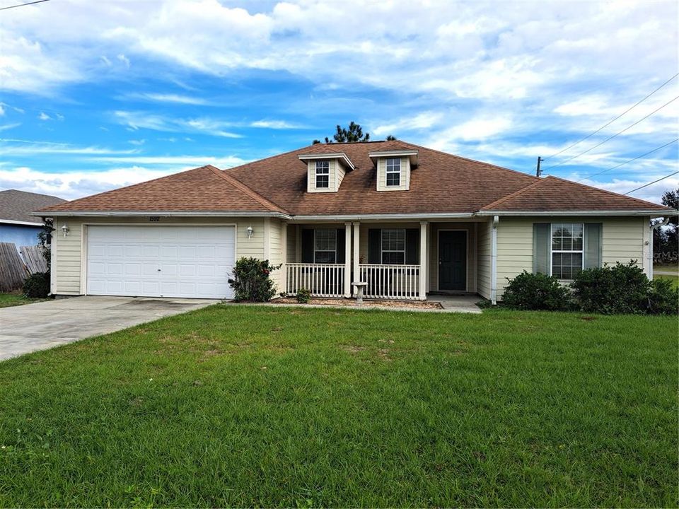 For Sale: $276,000 (3 beds, 2 baths, 1587 Square Feet)