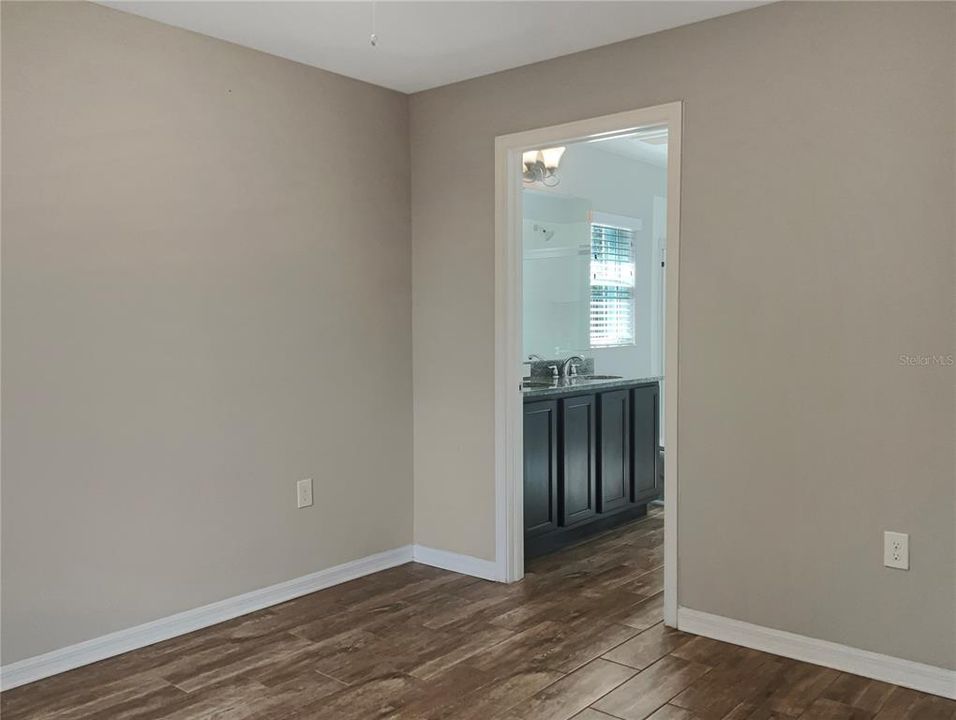 For Sale: $340,000 (3 beds, 2 baths, 1222 Square Feet)