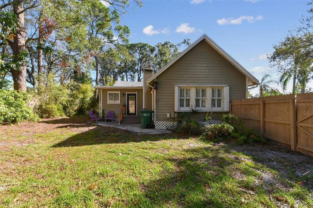 For Sale: $1,175,000 (3 beds, 2 baths, 2439 Square Feet)