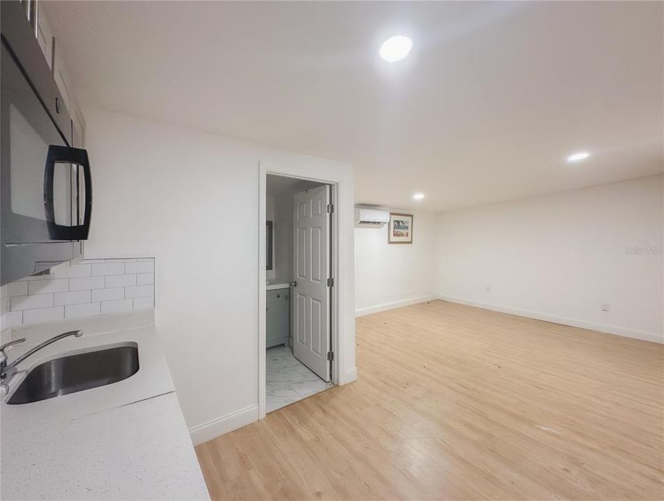 For Sale: $314,900 (3 beds, 2 baths, 1200 Square Feet)