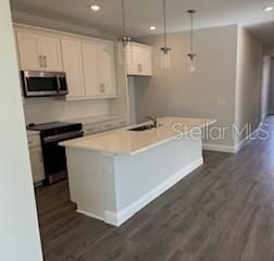 For Sale: $405,000 (4 beds, 2 baths, 1903 Square Feet)