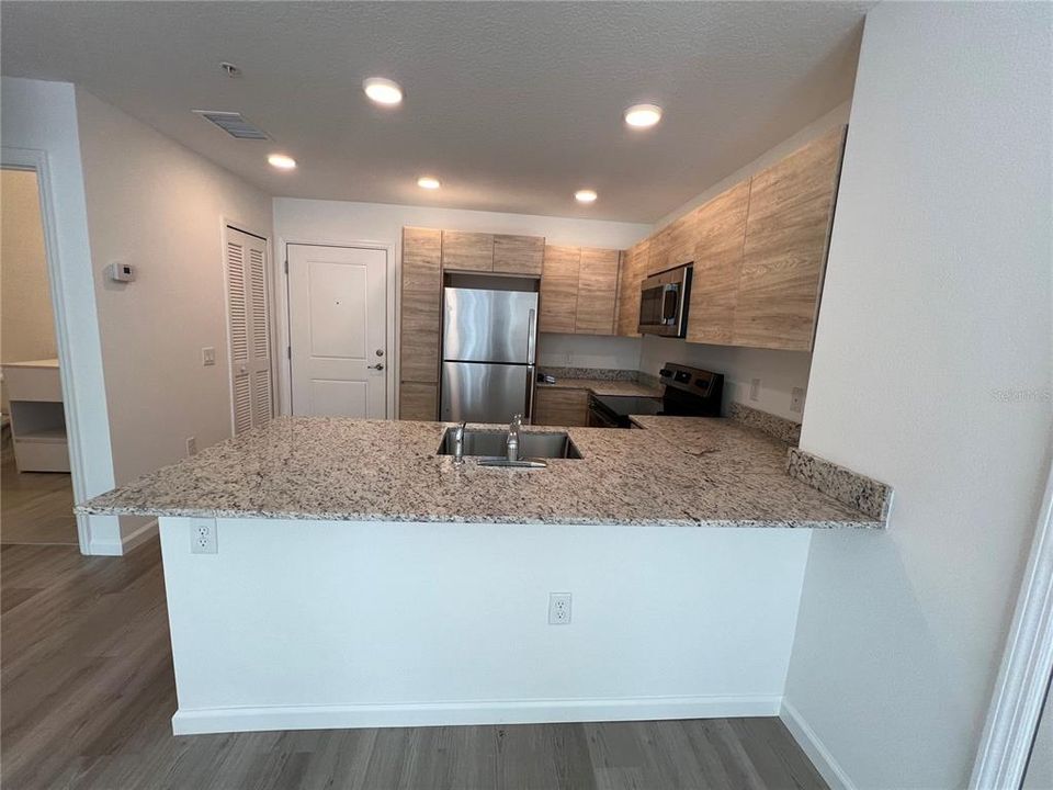 For Rent: $2,100 (2 beds, 2 baths, 1153 Square Feet)