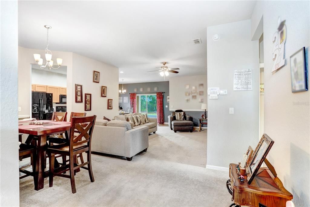 For Sale: $349,990 (4 beds, 2 baths, 1889 Square Feet)