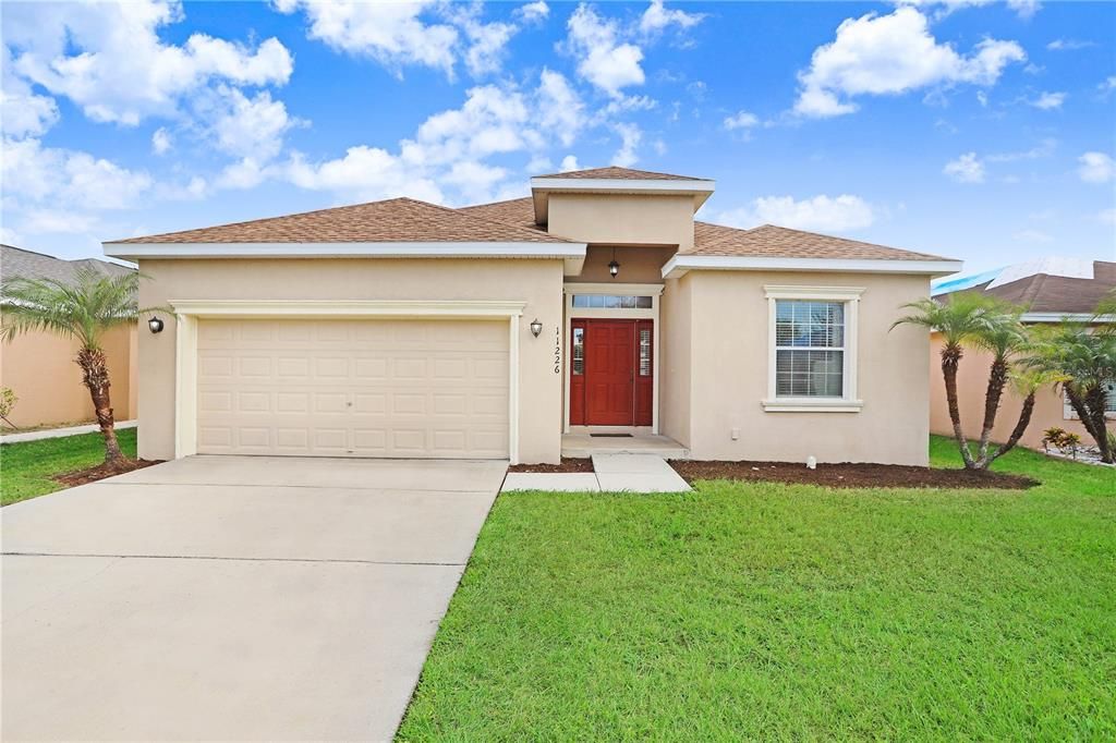 For Sale: $349,990 (4 beds, 2 baths, 1889 Square Feet)