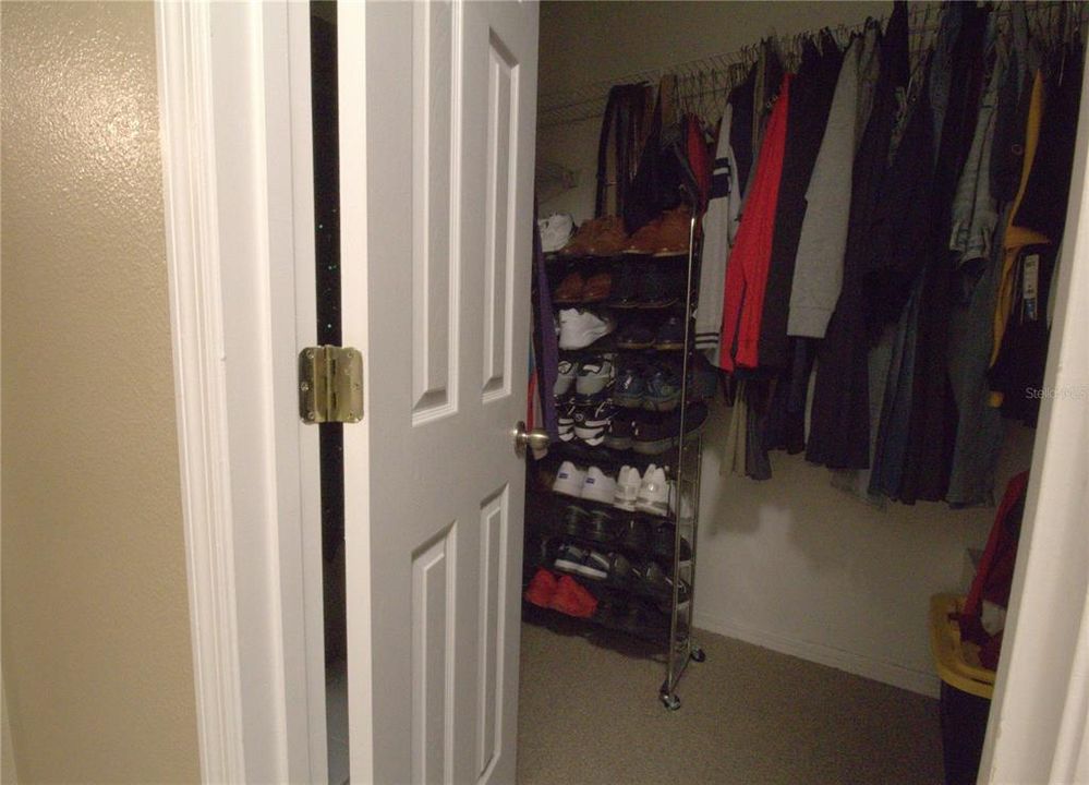 Master closet (dual)