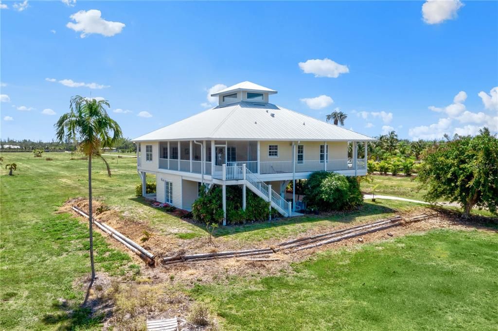 For Sale: $999,000 (4 beds, 3 baths, 1772 Square Feet)