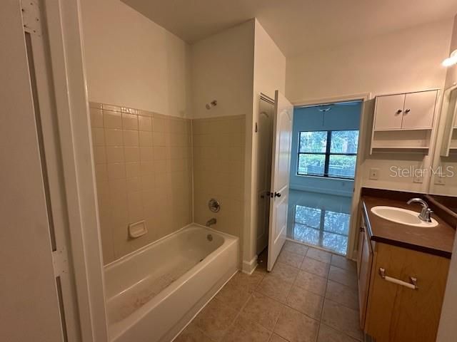 For Rent: $1,295 (1 beds, 1 baths, 598 Square Feet)