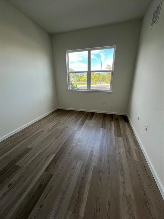 For Rent: $1,800 (1 beds, 1 baths, 695 Square Feet)