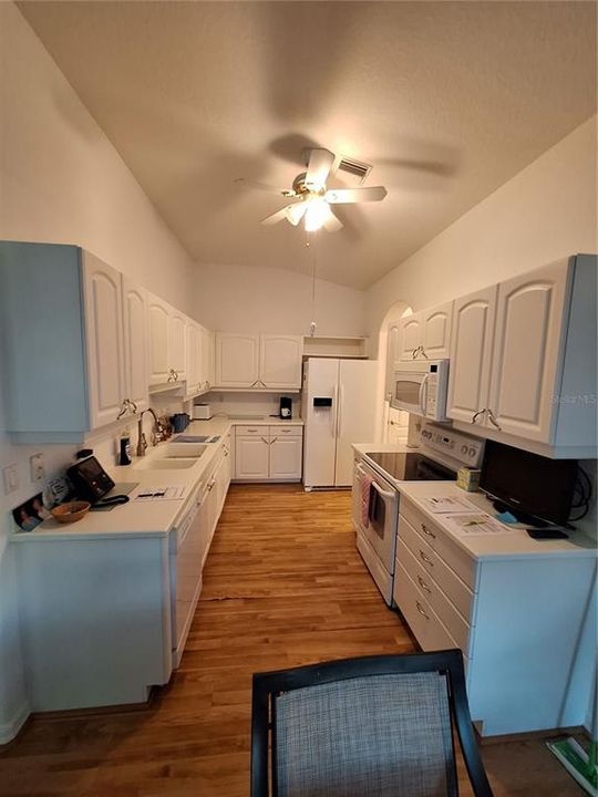 For Rent: $3,900 (2 beds, 2 baths, 1565 Square Feet)