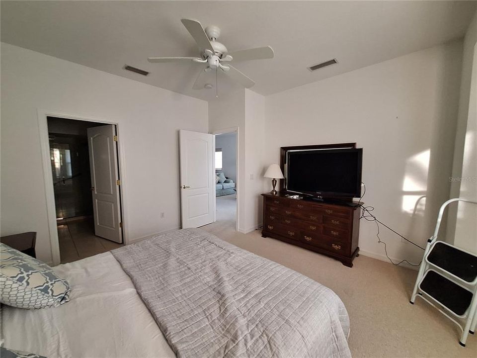 For Rent: $3,900 (2 beds, 2 baths, 1565 Square Feet)