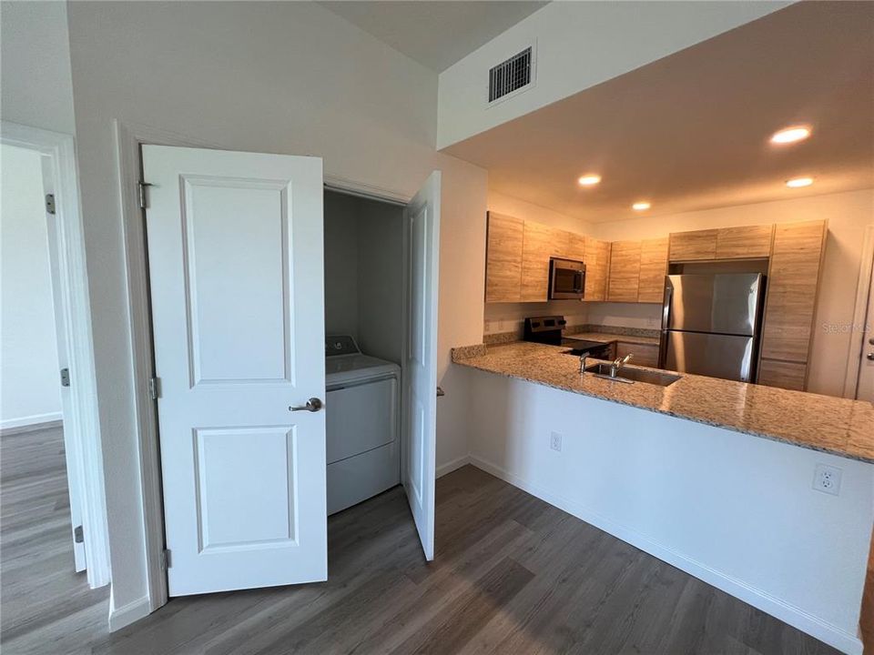 For Rent: $2,200 (2 beds, 2 baths, 1153 Square Feet)