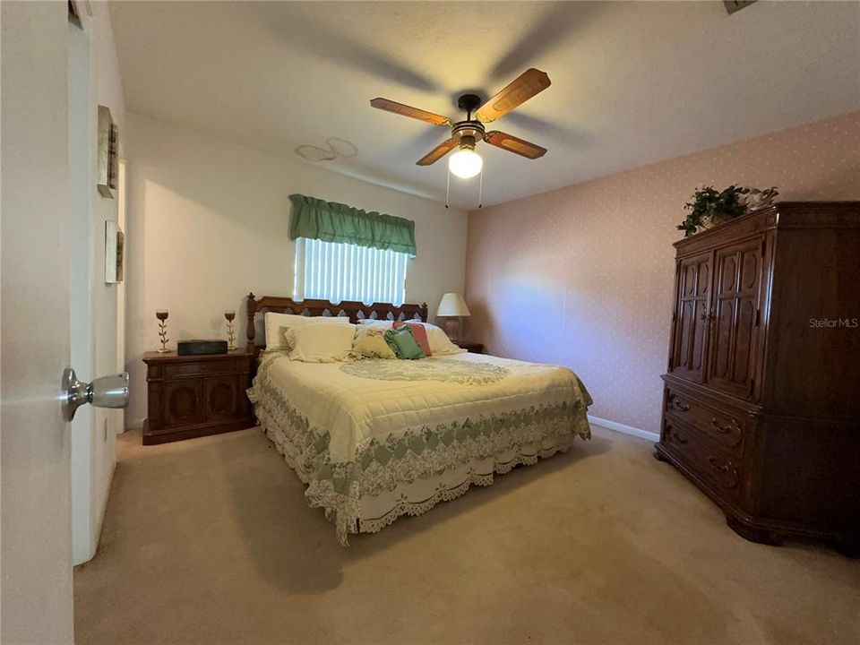 For Sale: $389,000 (4 beds, 2 baths, 2110 Square Feet)