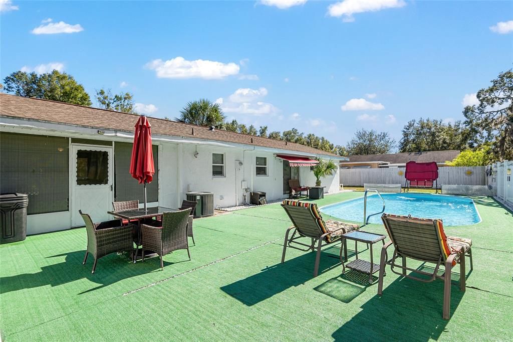 pool view