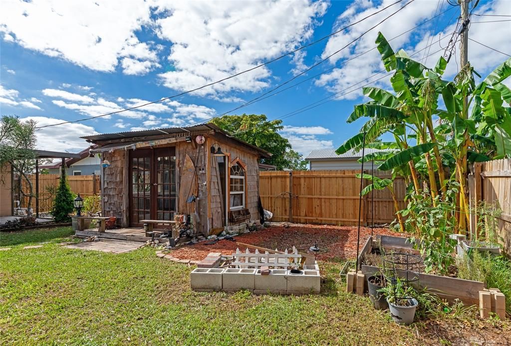 For Sale: $429,900 (3 beds, 2 baths, 1582 Square Feet)