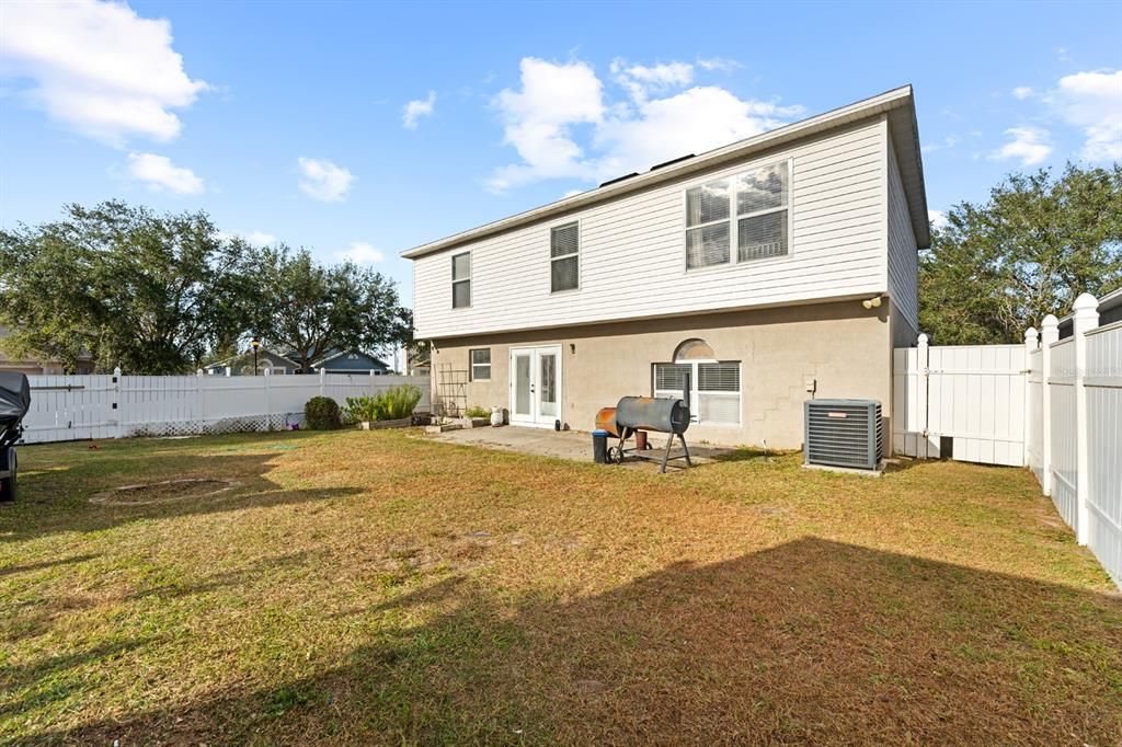 For Sale: $379,969 (4 beds, 2 baths, 2215 Square Feet)