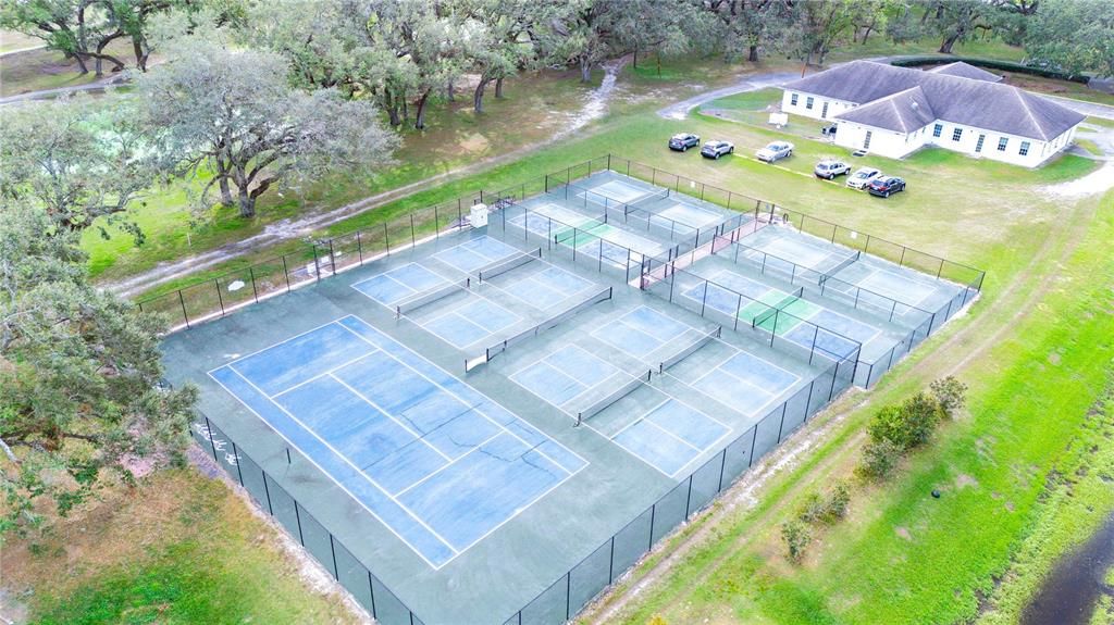 Community pickleball and tennis area.