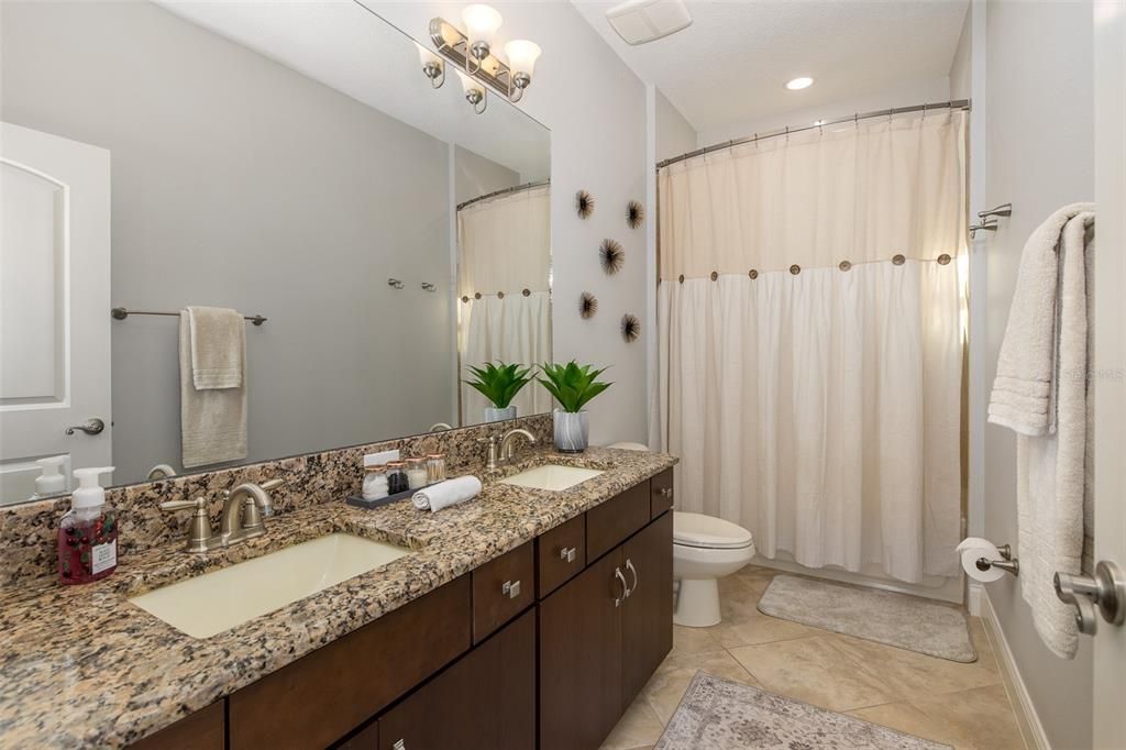 Upstairs Bathroom 2 w/two sinks!