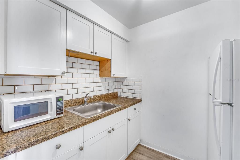 For Rent: $1,500 (1 beds, 1 baths, 585 Square Feet)