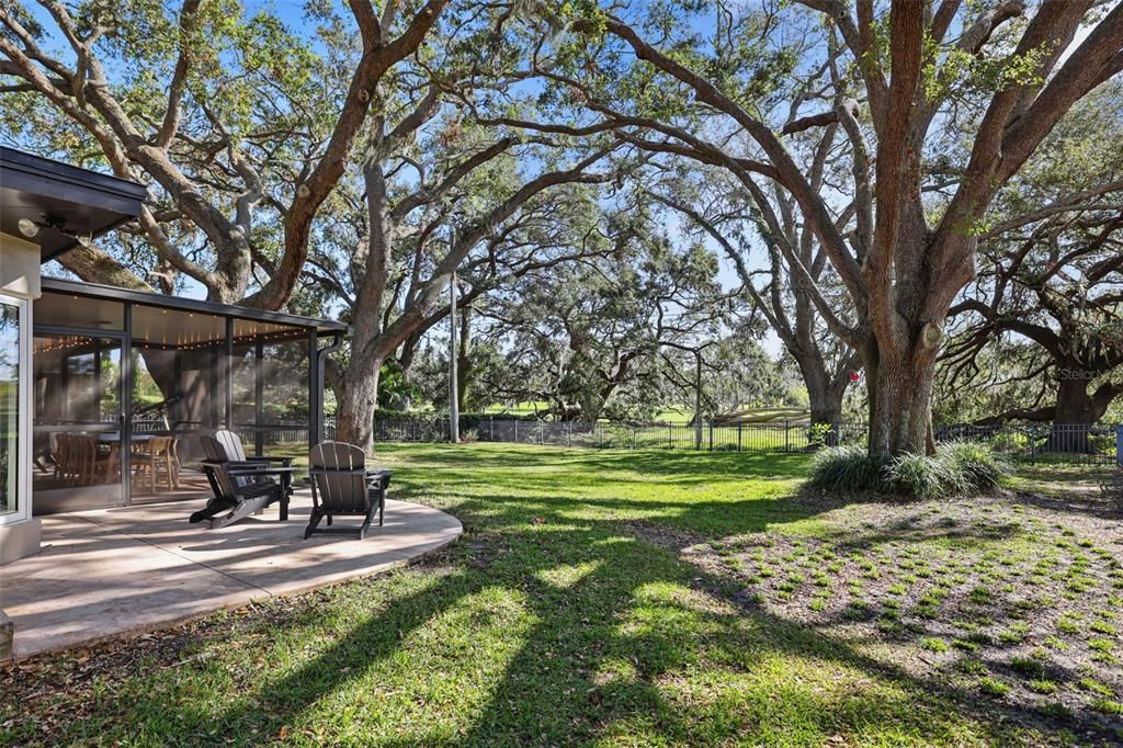 For Sale: $925,000 (3 beds, 2 baths, 2149 Square Feet)