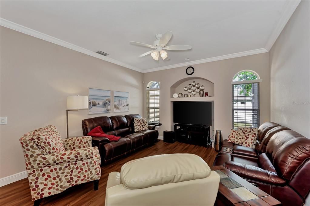 For Sale: $439,000 (3 beds, 2 baths, 1810 Square Feet)