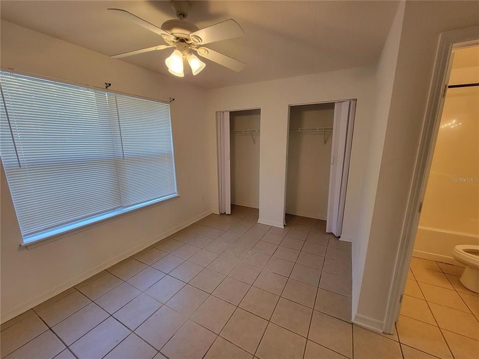 For Rent: $1,300 (3 beds, 2 baths, 1162 Square Feet)