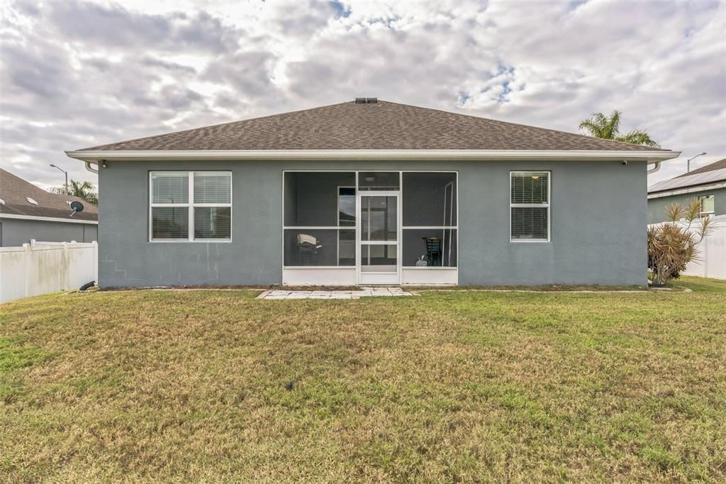 For Sale: $299,900 (3 beds, 2 baths, 1576 Square Feet)