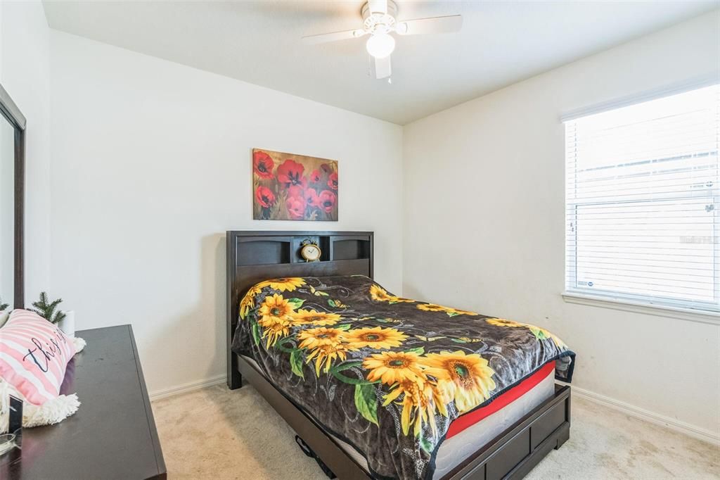 For Sale: $299,900 (3 beds, 2 baths, 1576 Square Feet)