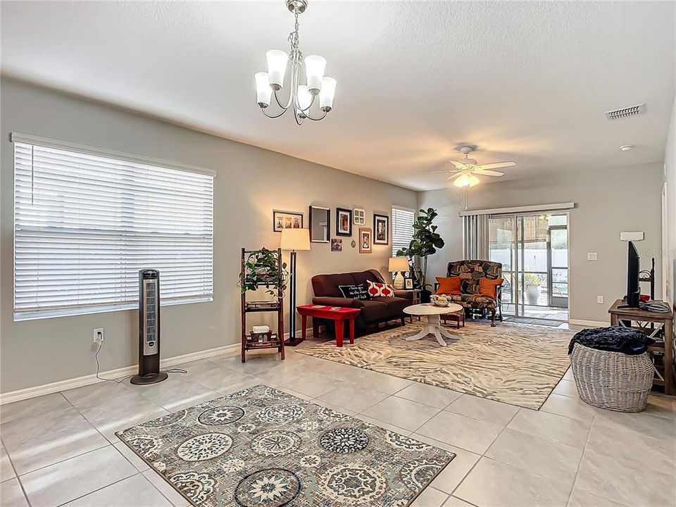 dining room/ living room